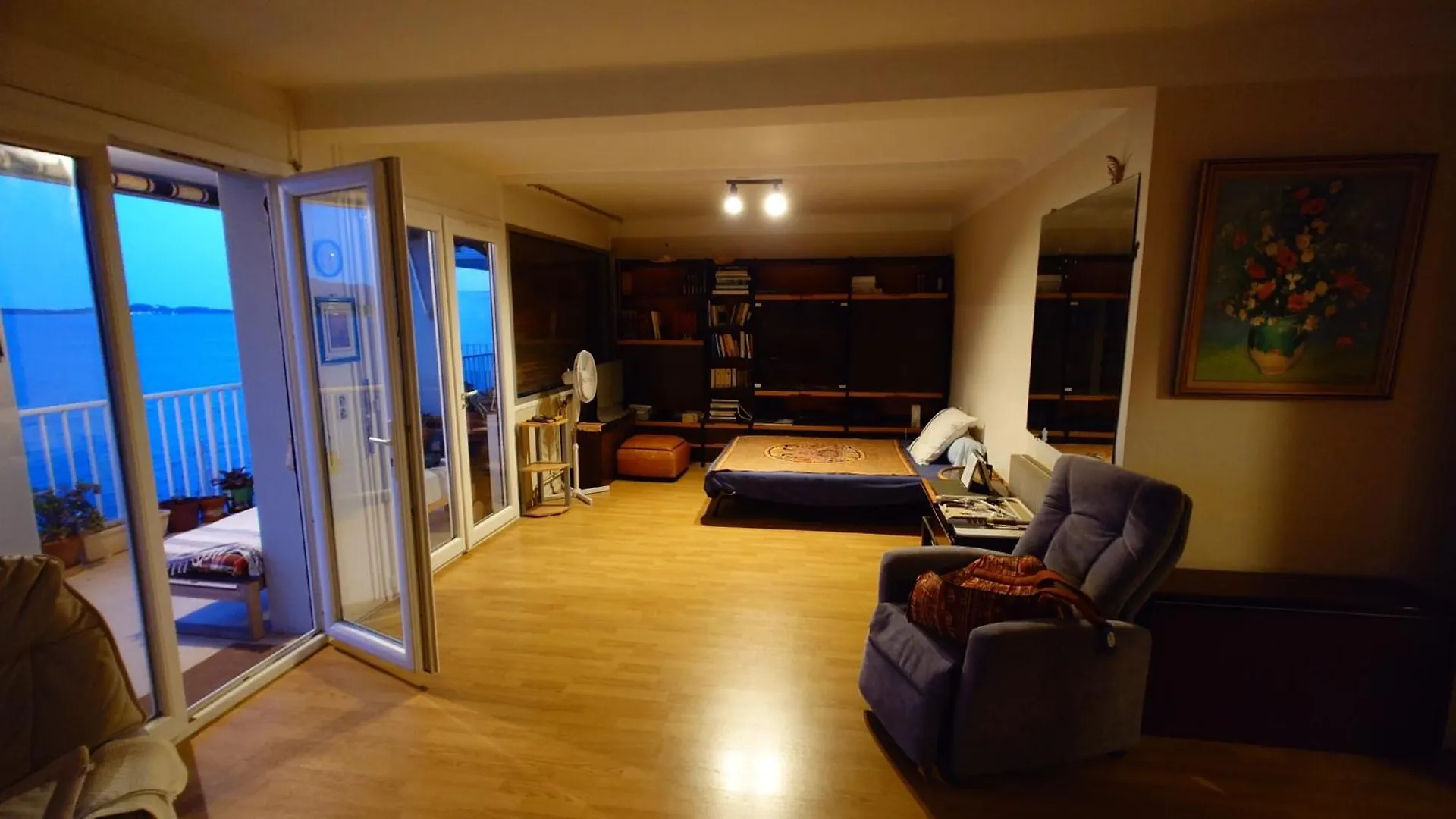 Sanary Bay View Apartment  Sanary-sur-Mer